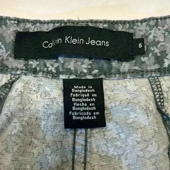 Calvin Klein Shorts Size 6 Cotton Pockets Zip Summer Camp Hike Festival Beach - Picture 5 of 7
